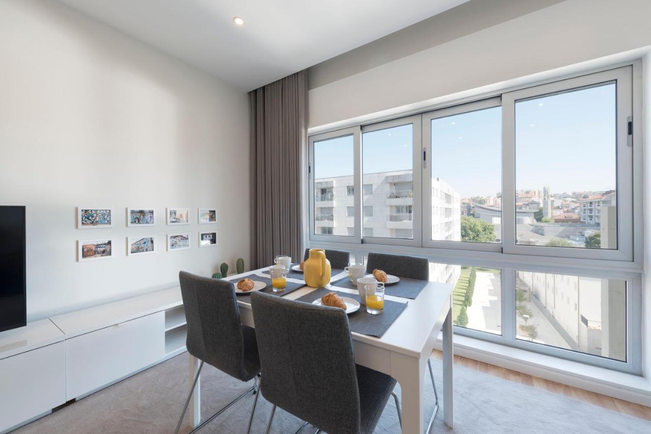 Lovelystay - Downtown Modern 2Br Flat With Free Parking 波尔图 外观 照片