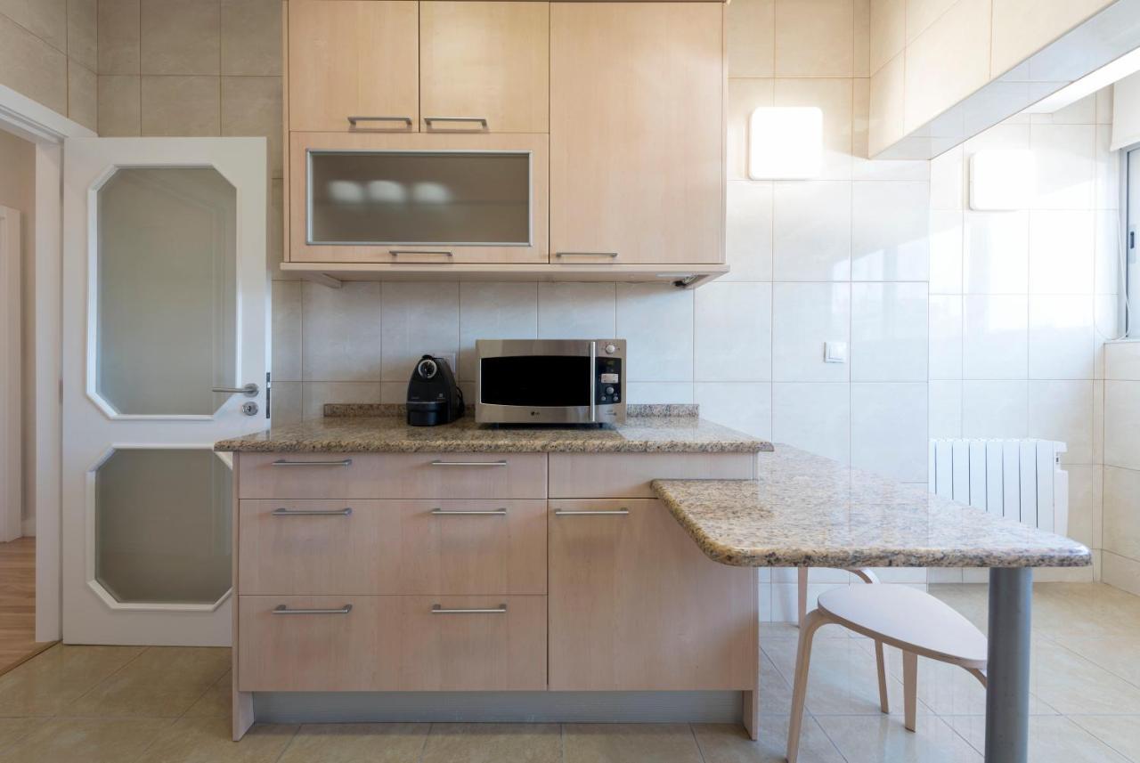 Lovelystay - Downtown Modern 2Br Flat With Free Parking 波尔图 外观 照片